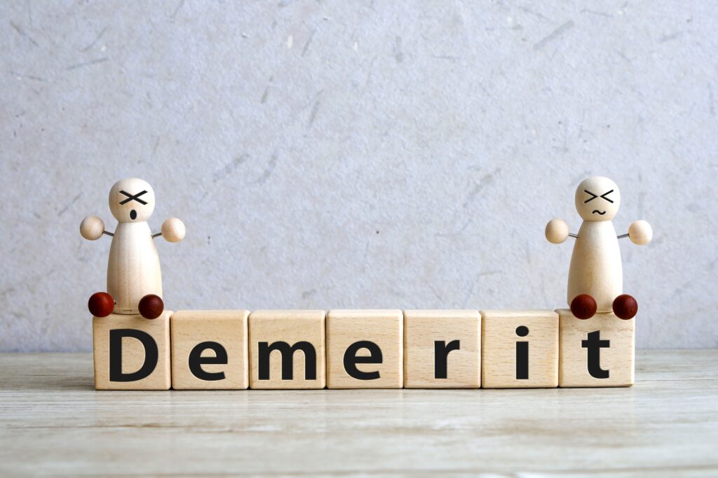 やまやカードのデメリット　クレジットカードナビ