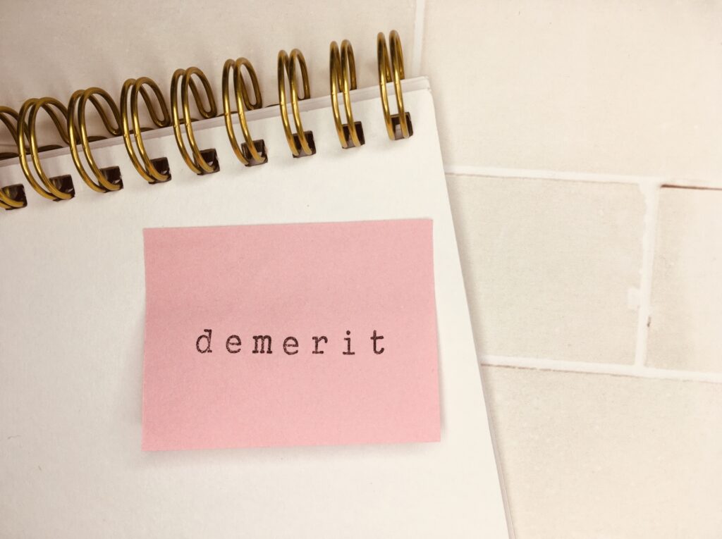 メディコムのデメリットとは　生命保険ナビ